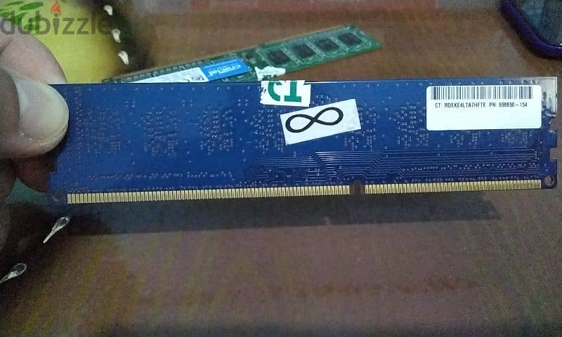 8gb ram ( 2 sticks) 3