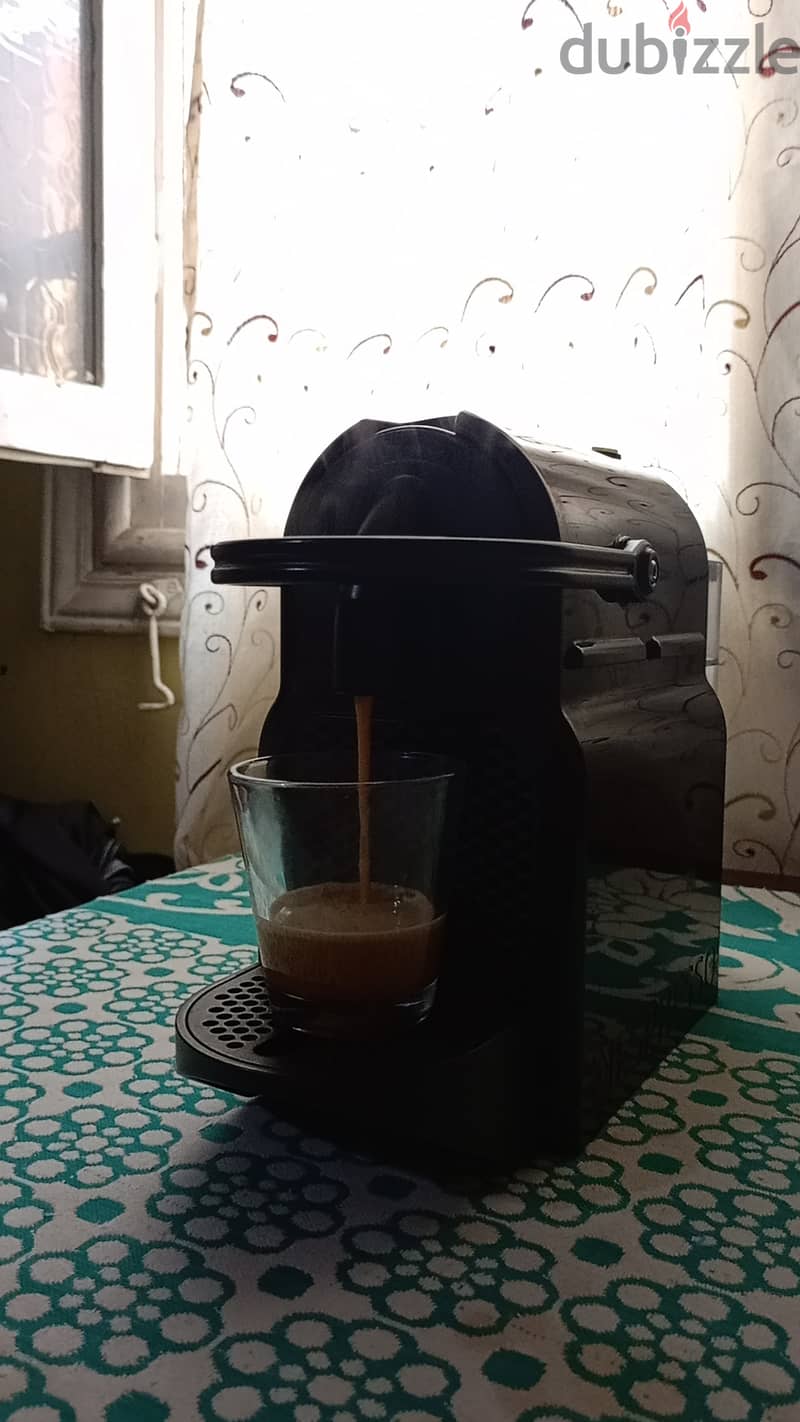 مكنة قهوة نيسبرسو nespresso 1