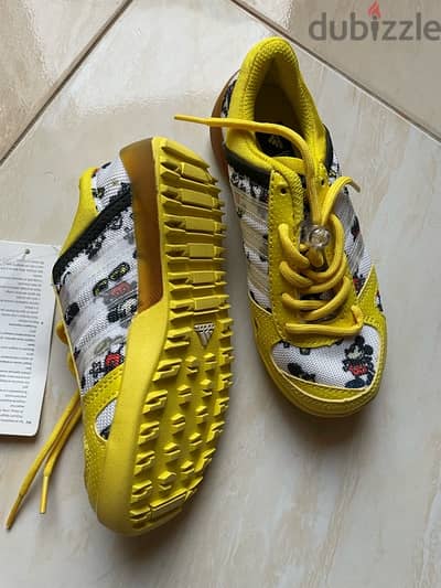 adidas shoes size 32