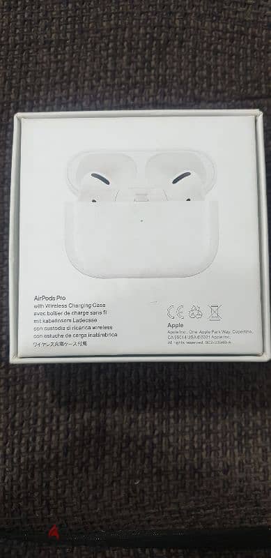 airpods pro. with wireless charging case 1