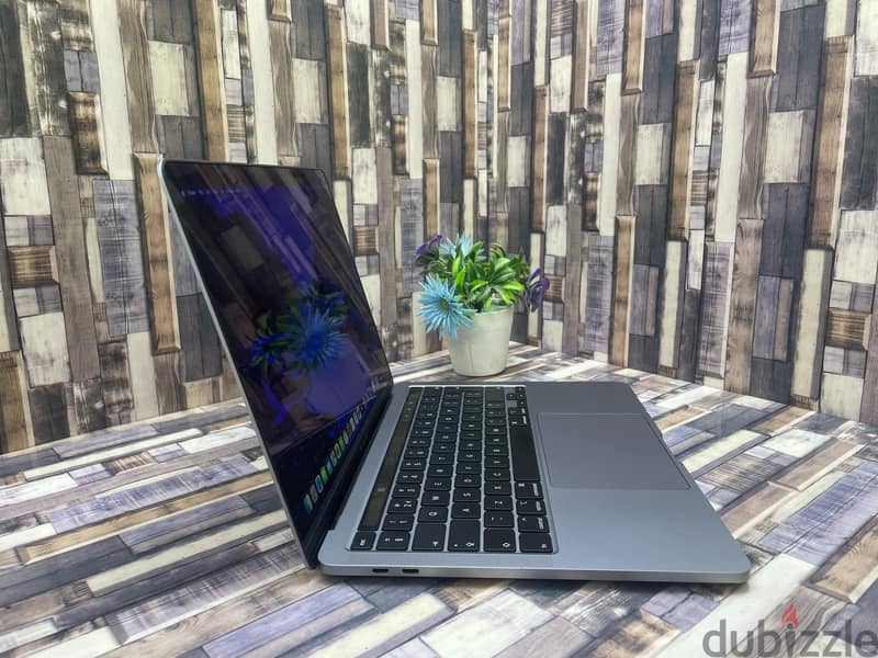 i5  MacBook Pro 2020 1