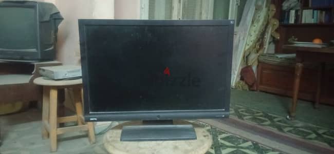 شاشة ٢٢" بوصة BENQ - LCD