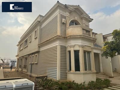 Ready To Move Twinhouse with Garden In Mountain View Hyde Park - New Cairo For Sale