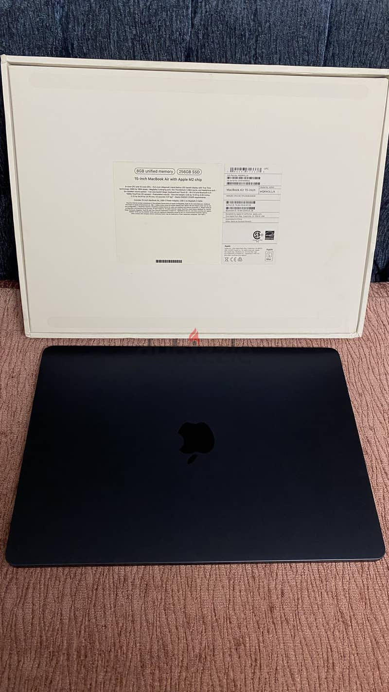 Apple MacBook Air 15” M2 (2023) – 8GB RAM | 256GB Storage | Midnight 18