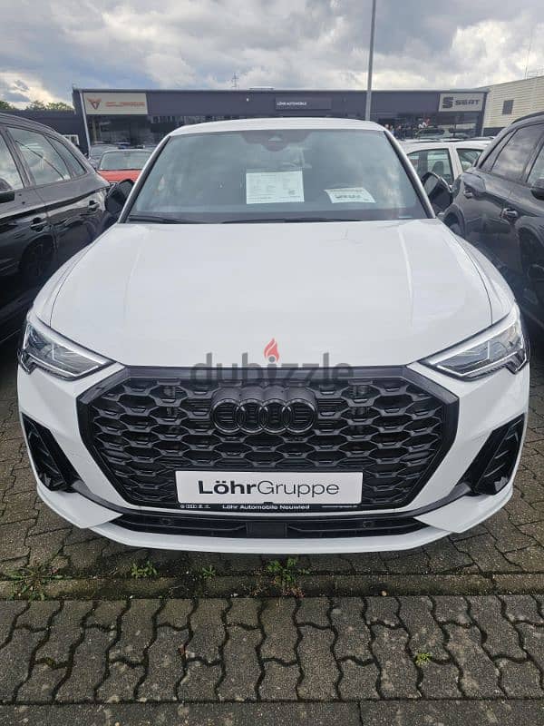 Audi Q3 2023 0