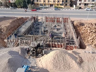 شقة للبيع في شارع الزهور  ب العبور Apartment for sale in obour