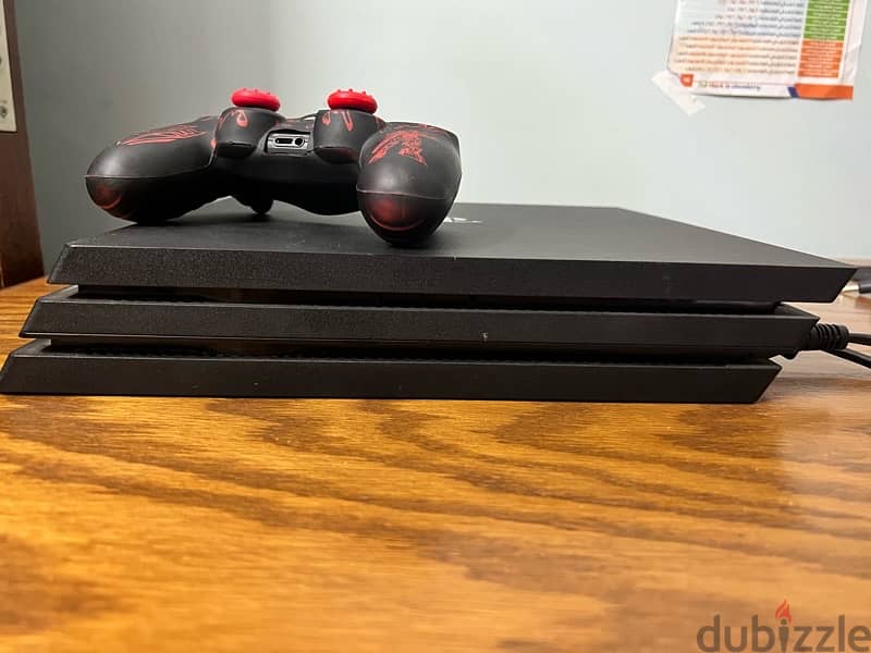 بلايستيشن فور برو Ps4 pro استعمال شخصي 1 وارد من الامارات 2