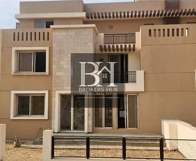 لسرعة البيع تقسيط فيلا تاون هاوس برايم لوكيشن في تاج سيتي التجمع القاهرة الجديدة Best offer in market Town House Villa for sale in Taj City New Cairo