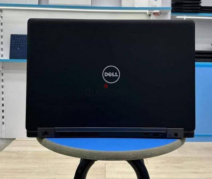 لاب توب Dell 1