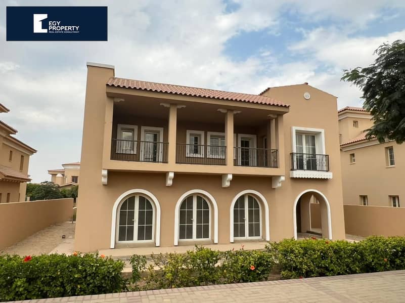 Finished Villa RTM 3BD Prime Location For Sale With Out Over Price Direct From Owner In Hyde Park-New Cairo . (Buy Now!!!!) 0