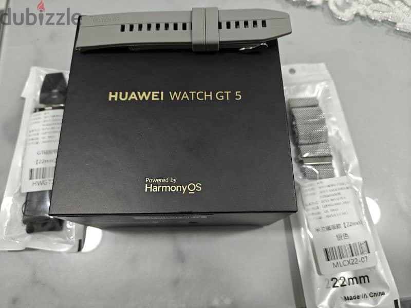 Huawei watch GT 5 with 3 strap free 0