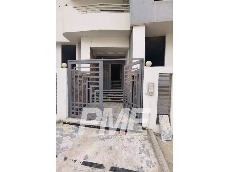 At a special price, a resale apartment for sale in North Lotus New Cairo Ready to Movee 0