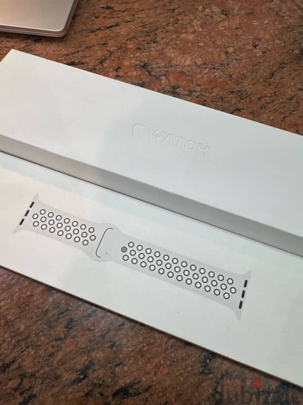 Apple watch Series 7 Midnight Aluminum Case 45MM with Nike Sport Band 8