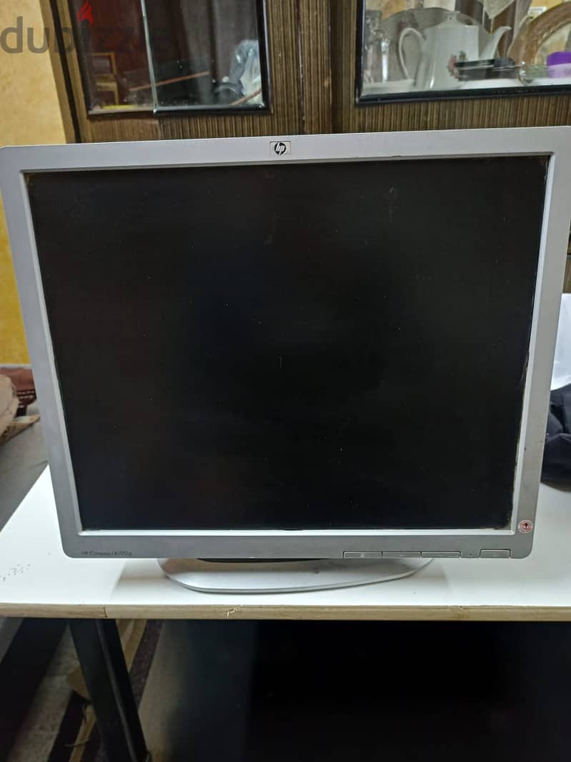 شاشة كمبيوتر LCD 19 انش HP Compaq LA1951g 19" LCD Monitor Part No. EM8 3