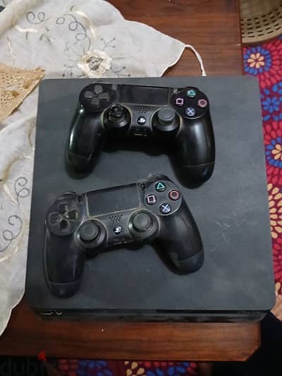 ps4 slim للبيع