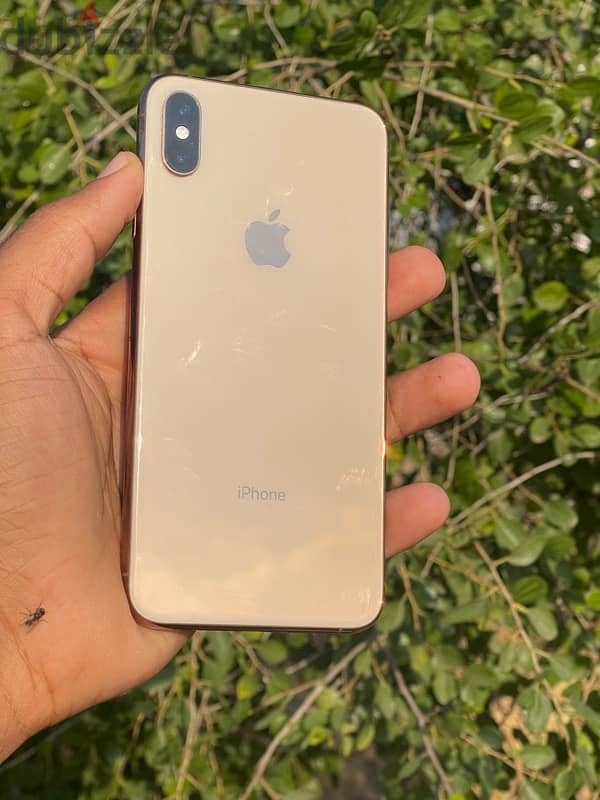 iPhone XS Max 1