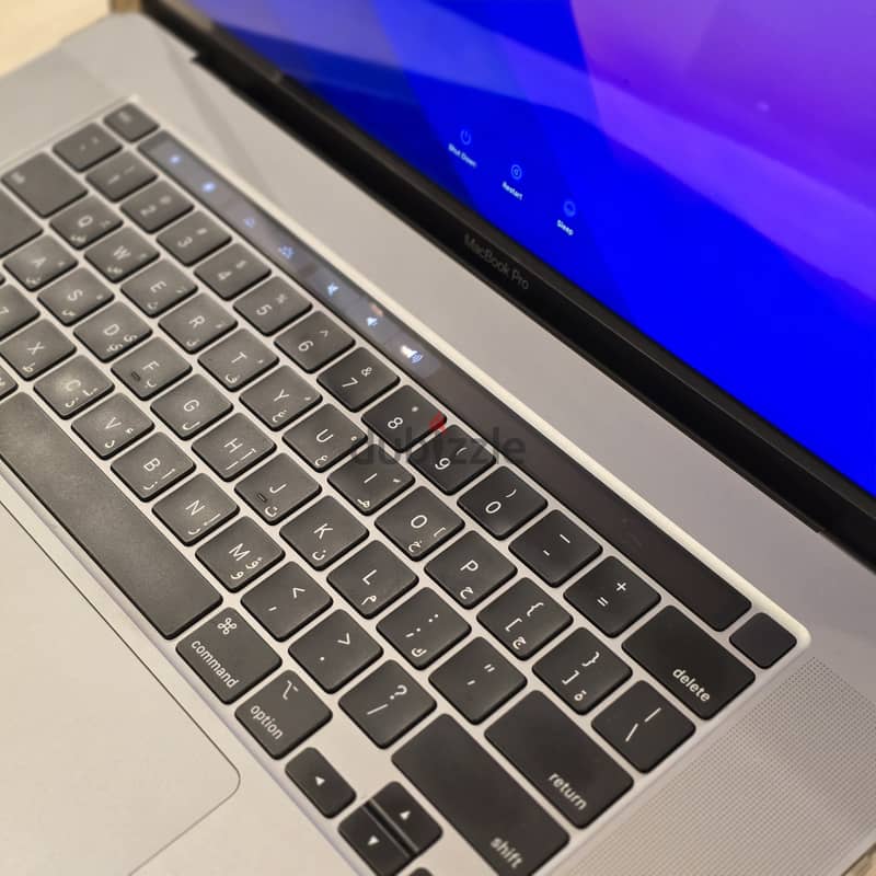 MacBook Pro 16" 2019 4