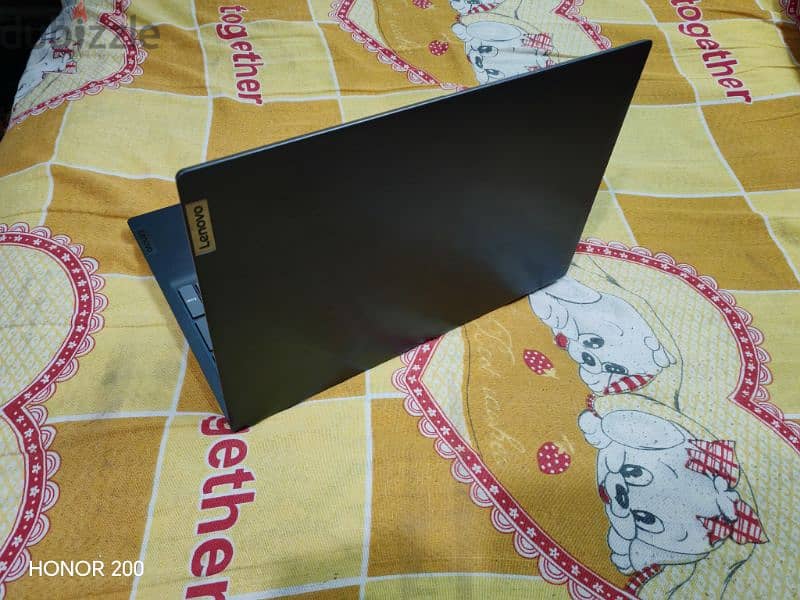 Lenovo v15 G1 7