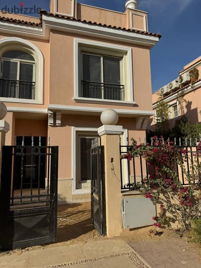 A villa in Shorouk at a special price in Cleopatra Palace Compound.