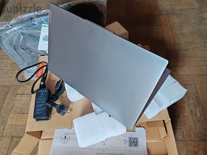 Lenovo laptop i7-13620H (2024) 1