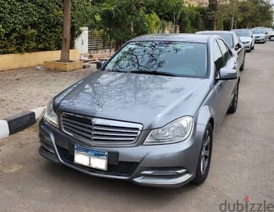 Mercedes-Benz C180 2013 93,000KM