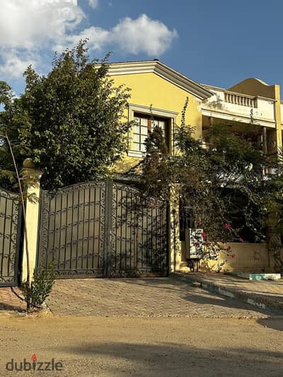 Villa for sale 390m in new cairo orchide compound