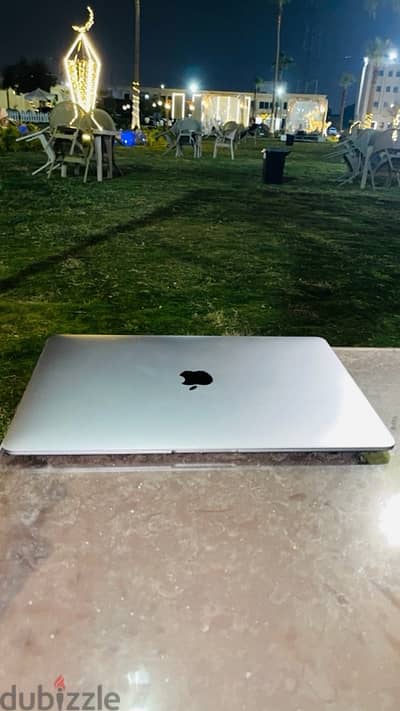 macbook air 2020