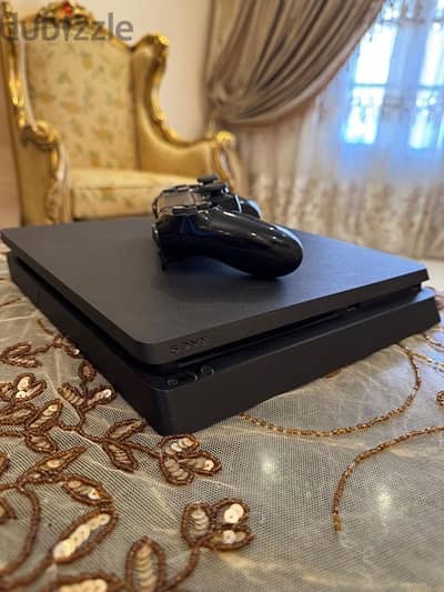 playstation 4 like new