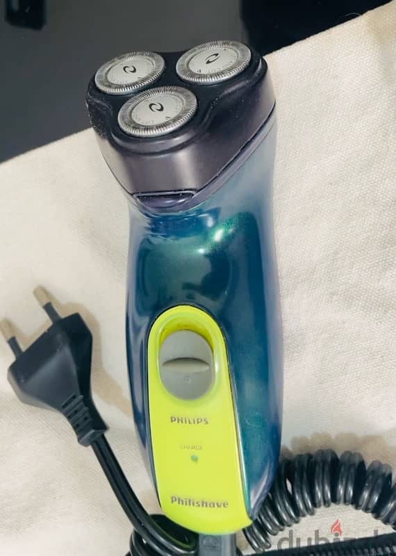 Philips shaver مكنة تنعيم 0