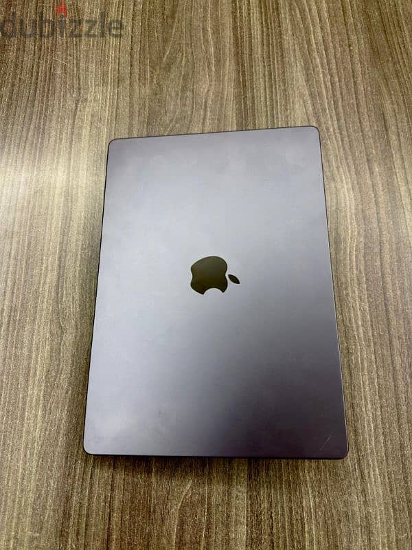 MacBook Pro M3 Model 2023 6