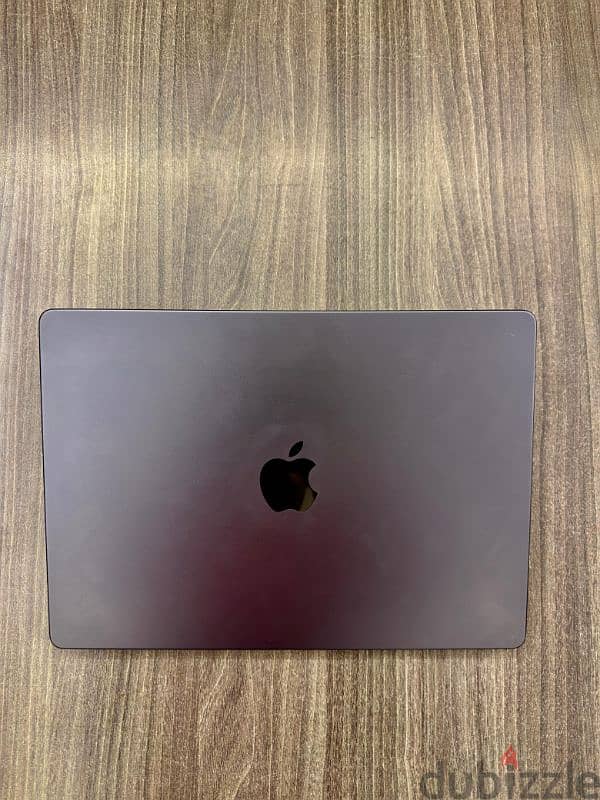 MacBook Pro M3 Model 2023 9