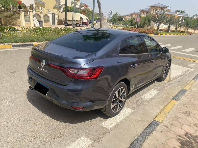 Renault Megane 2020 - Signature+ 1.2 Turbo 0