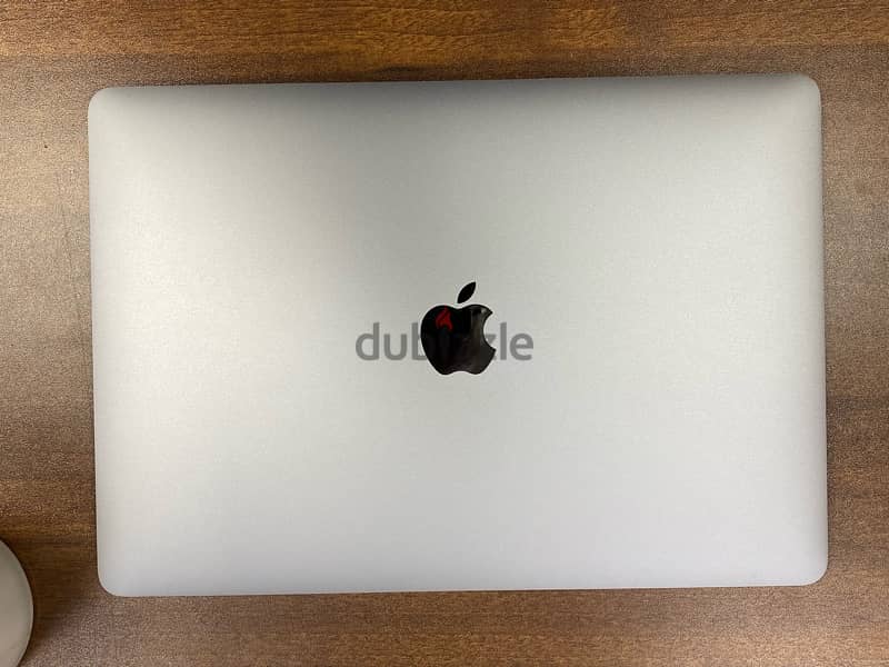 Macbook Air M1 2020 Like New ماك بوك بحالة الجديد 1