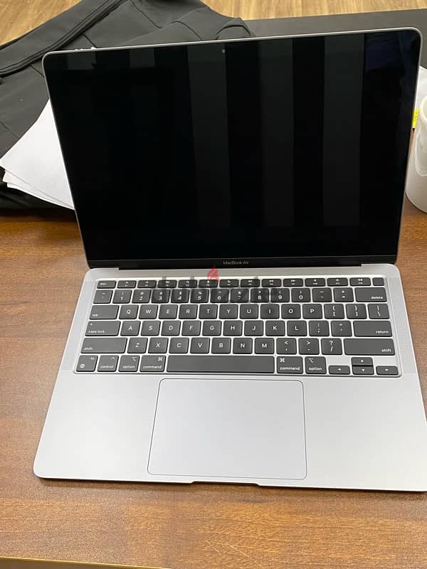 Macbook Air M1 2020 Like New ماك بوك بحالة الجديد 2