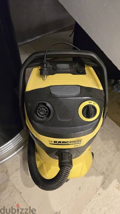 KARCHER WD5 مكنسة ألماني بحاله جيدا