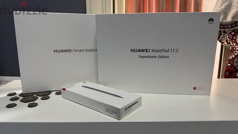 Huawei Matepad 11.5 + Smart Keyboard + M Pencil lite . . + Earbuds pro4 0