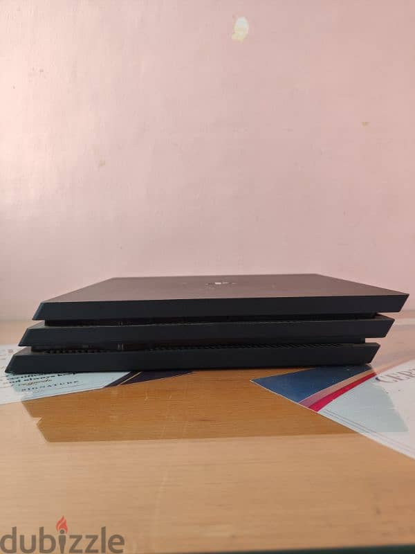 Ps4 Pro 1Tb بلايستيشن ٤ برو ١ تيرا 4