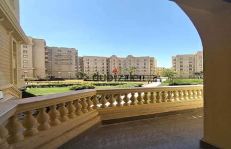 View and receive it with a cash discount, an immediate bargain, fully finished, super deluxe finishing, directly on the walkway in Al Maqsad Compound