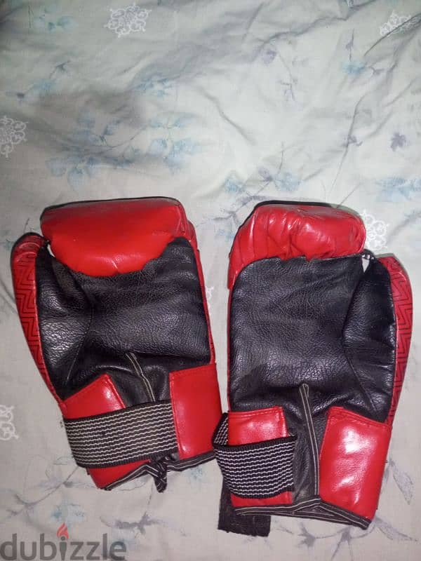 PUMA Boxing Gloves 1