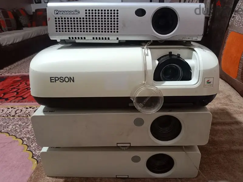 Data Show Projector64986726880385120