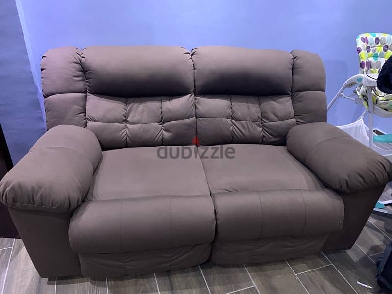 Ashley Recliner Sofa Set +Table – Used  طقم كنب ريلاكس من أشلي+طاوله 4