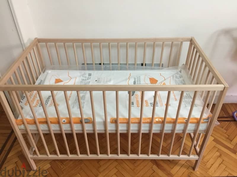 Baby cot and Mattress 0