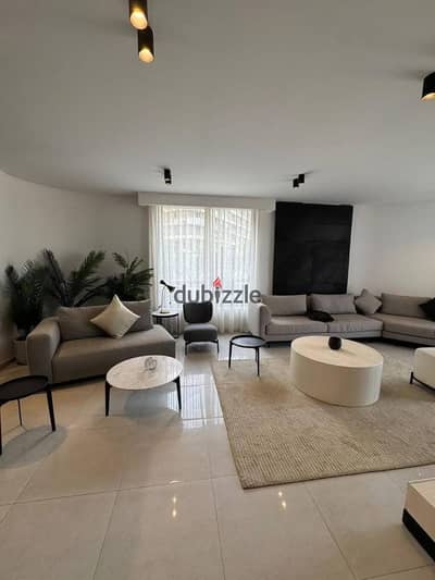 A hotel apartment for rent in Marriott Hotel in dollars and with a 40% discount. A distinguished location from City Center and the airport