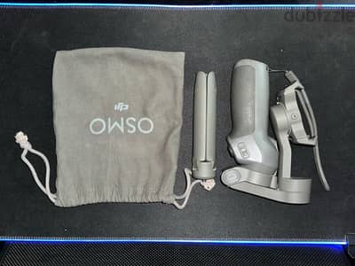 DJI osmo mobile 3 كالجديد استعمال خفيف