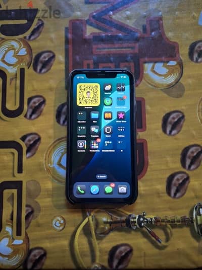 iPhone XR معاه العلبة