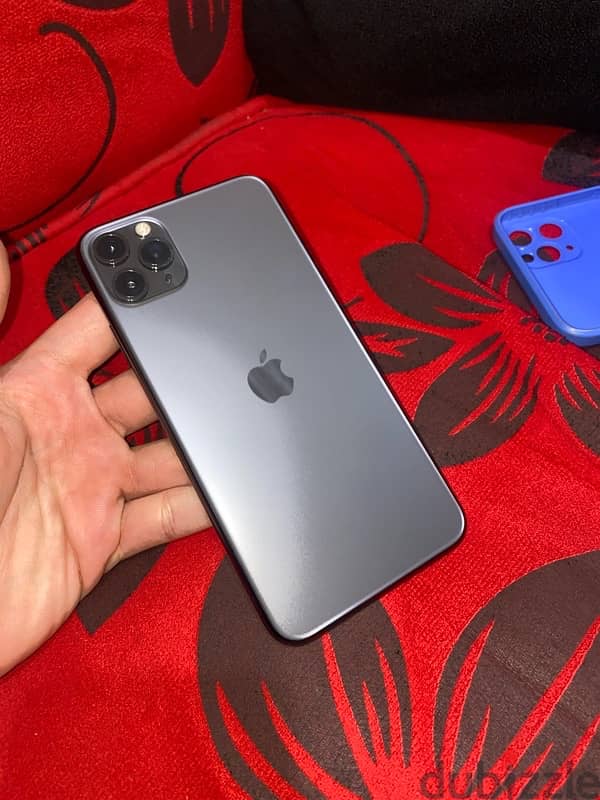 I Phone 11 Pro Max استعمال نضيف جدا 1