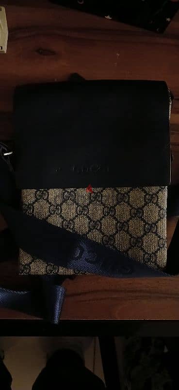 Gucci cross bag