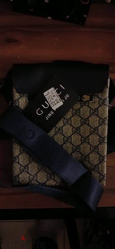 Gucci cross bag 1