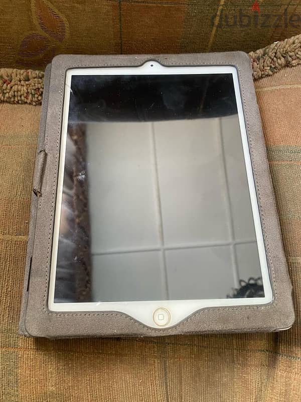 ipad 2 16Gb cellular ( sim card) 1