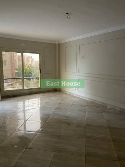 Apartment for sale in Dar Misr Al Qarnful, first residence, area 130 square meters, first floor, upper and sea view, and very close to services